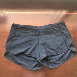 Lululemon Speed Up Short 2.5” in Black